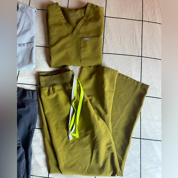 Figs Other - Figs Martini olive set